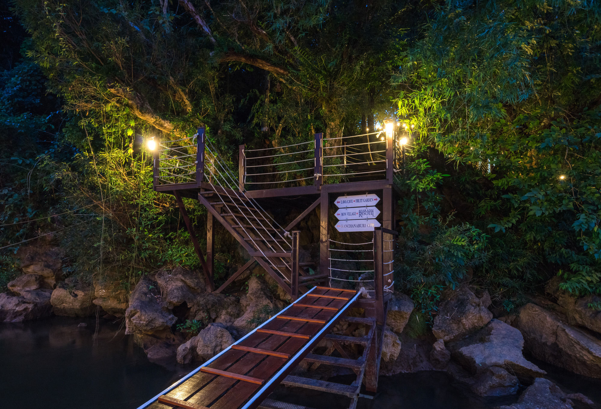 The Float House River Kwai Sai Yok Exterior photo
